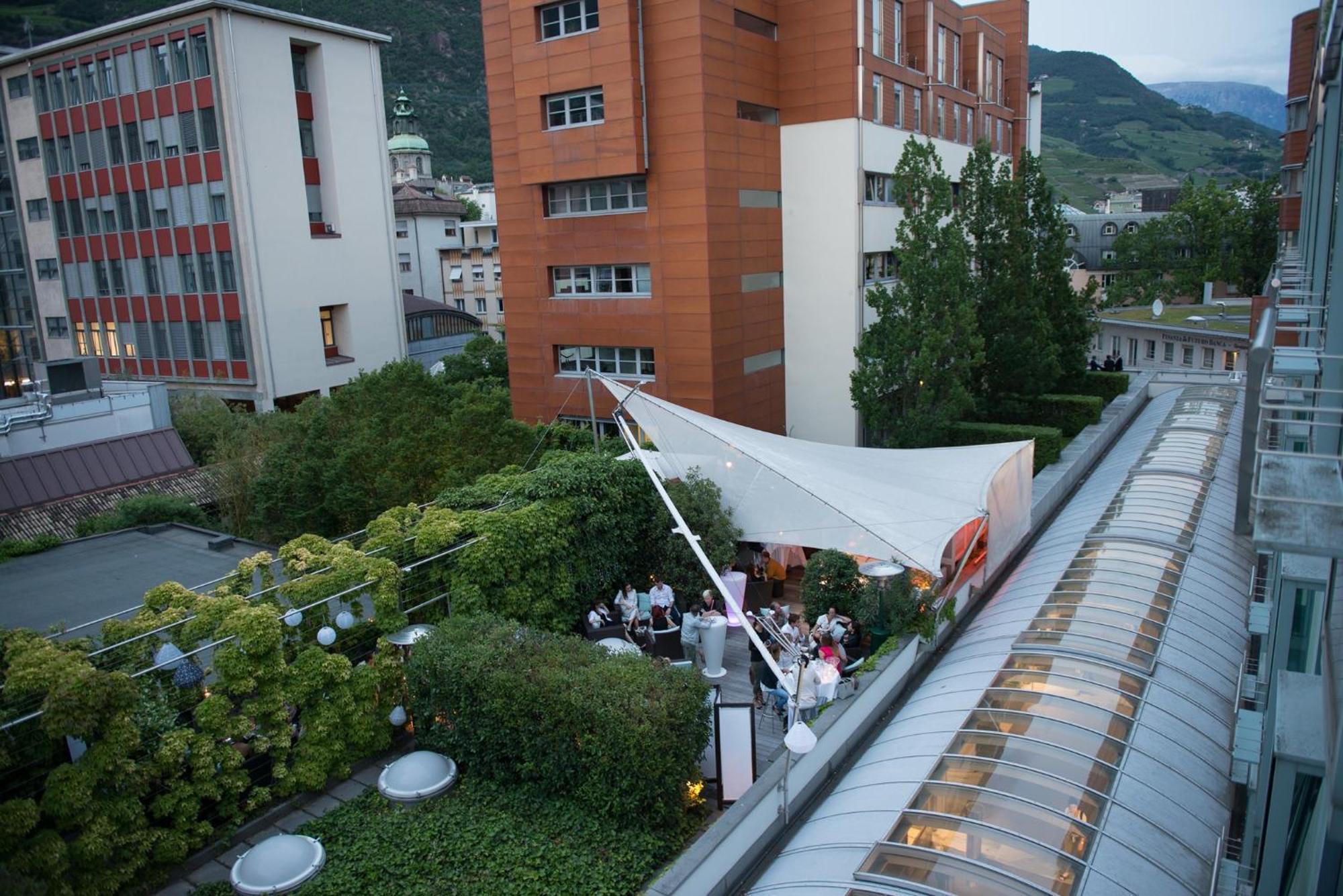 Hotel Greif, A Member Of Design Hotels Bozen Exterior foto